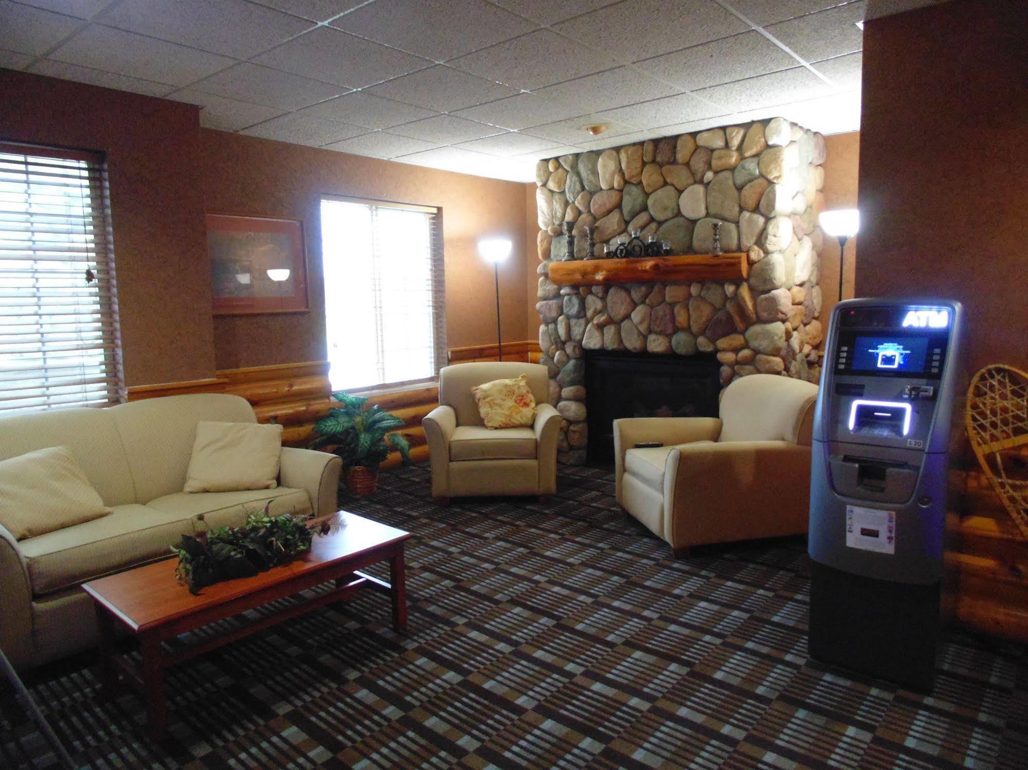 American Inn And Suites هاوتون ليك المظهر الخارجي الصورة